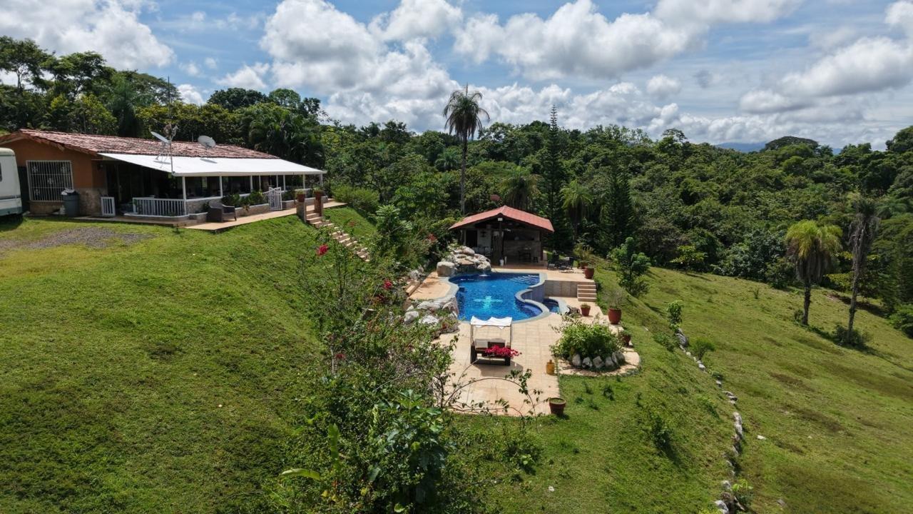 Lagunillas ocean-view estate — photo 3