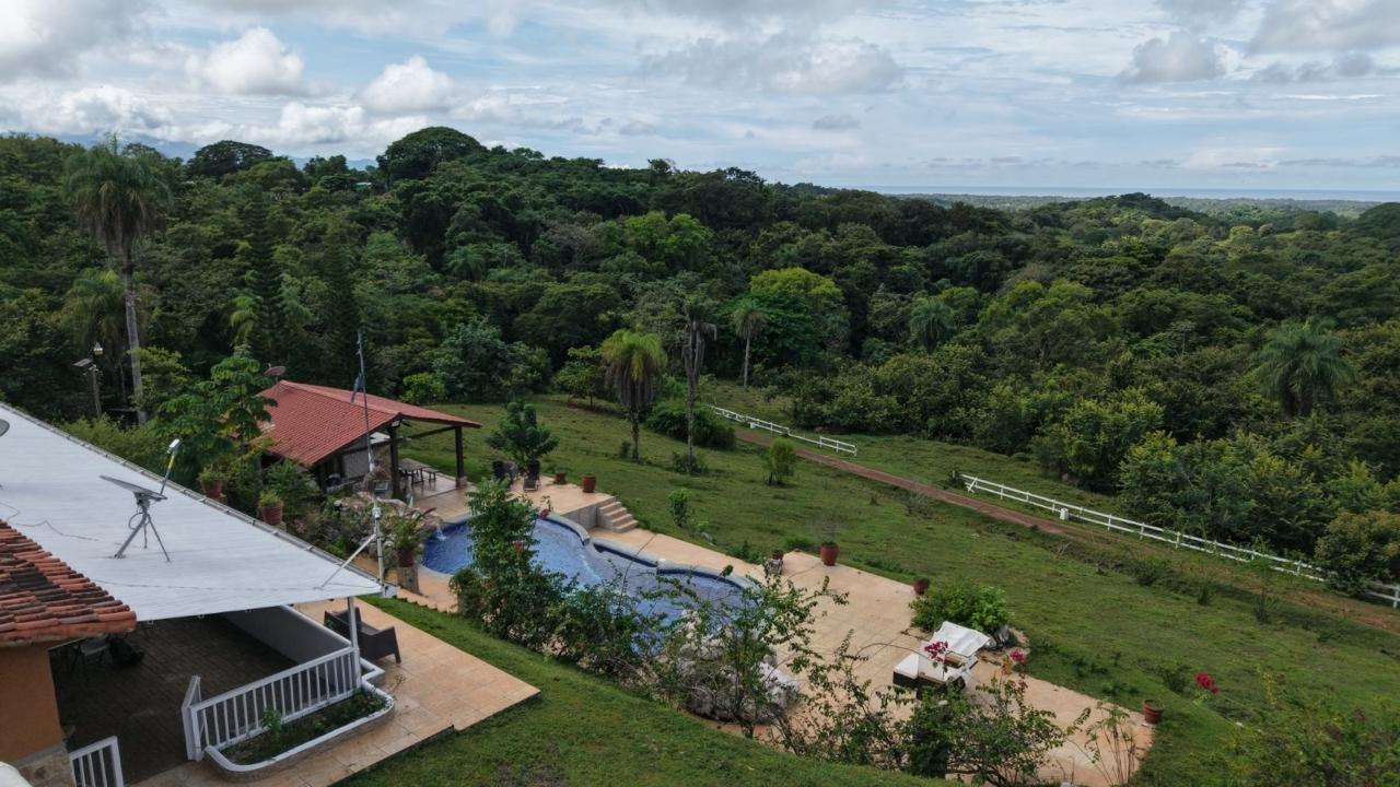 Lagunillas ocean-view estate — photo 6